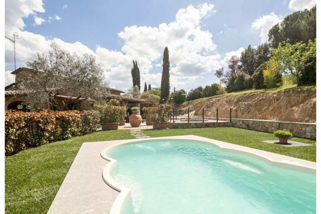 poolofhouse