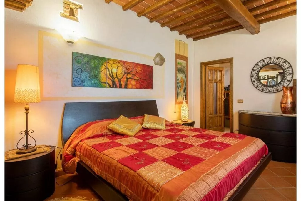 405390-Bedroom