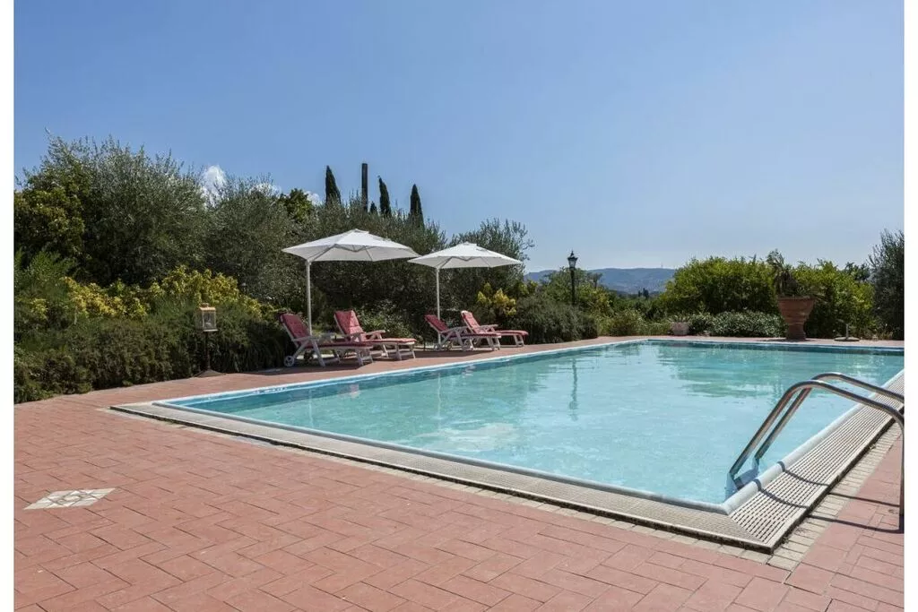 407668-Pool