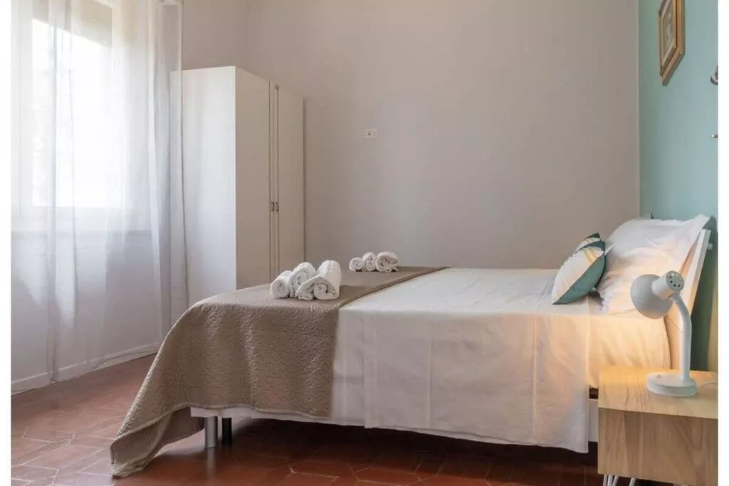 424838-Bedroom