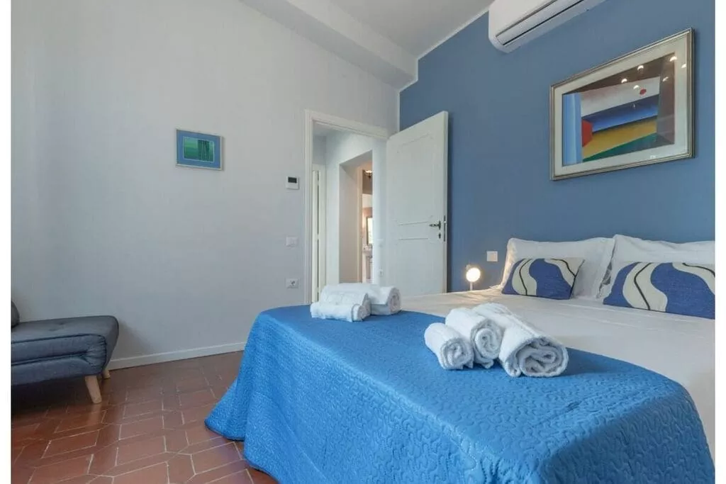 424838-Bedroom