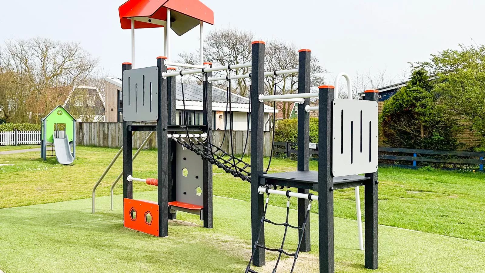 Sol-Park facilities
