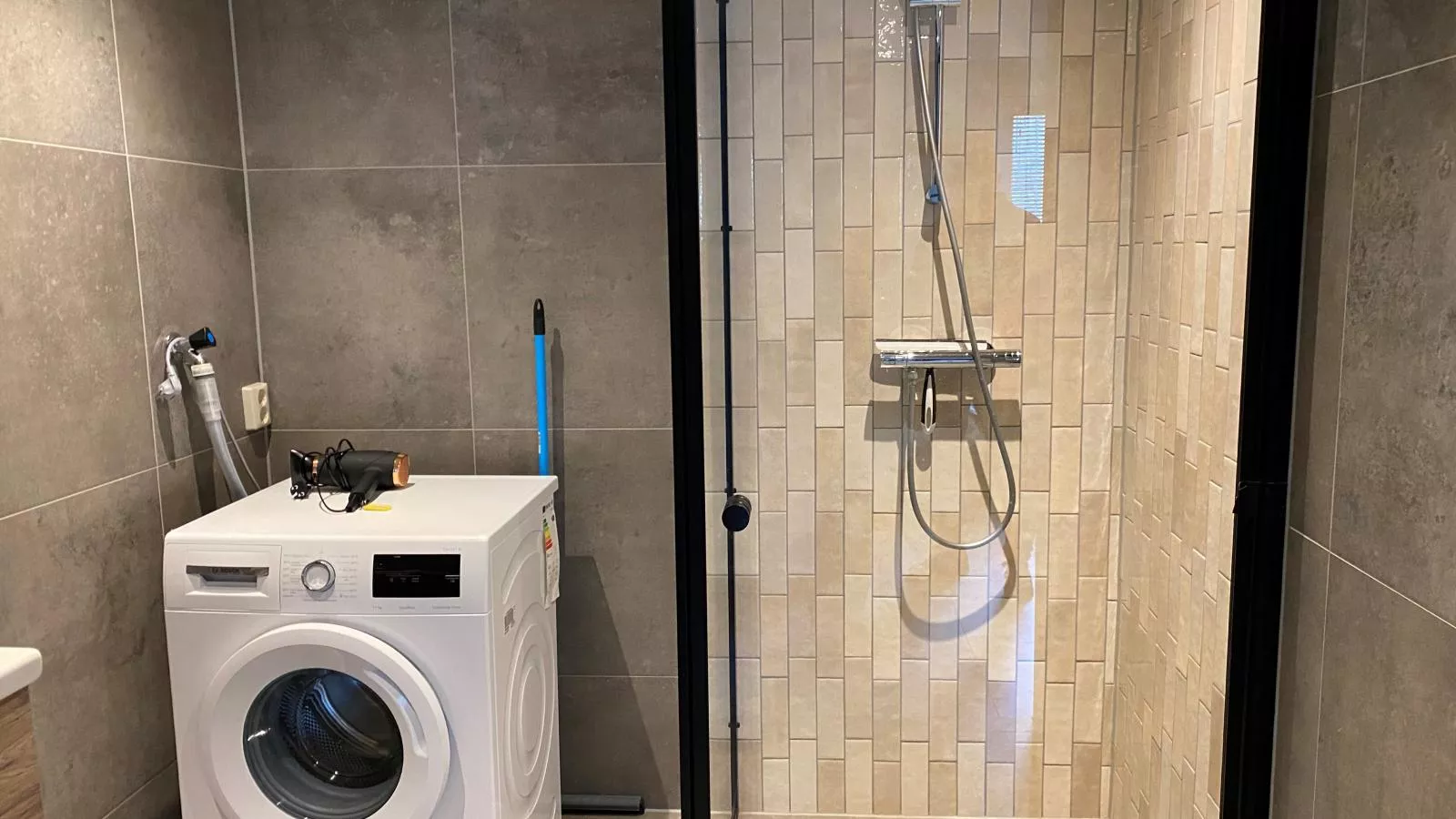 Reggezicht-Bathroom