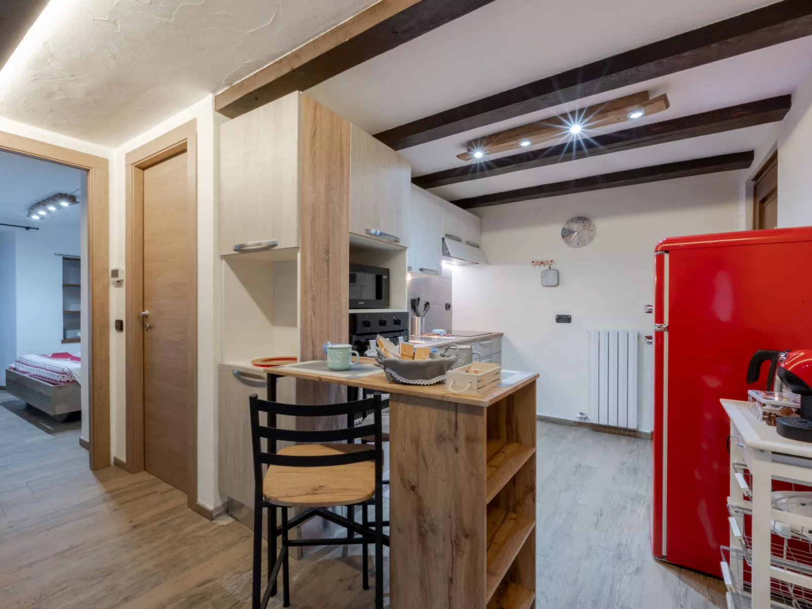 Maison Bonheur-Inside