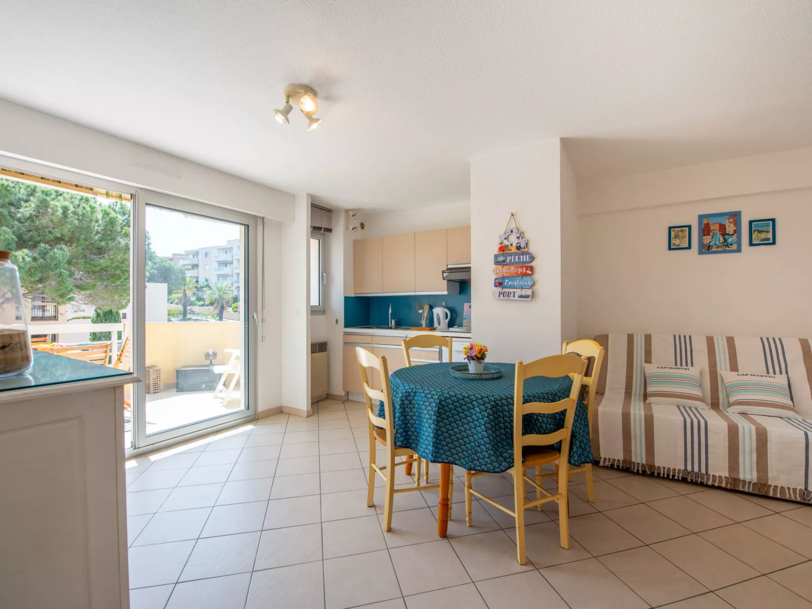 Le Palazzo del Mar-Inside