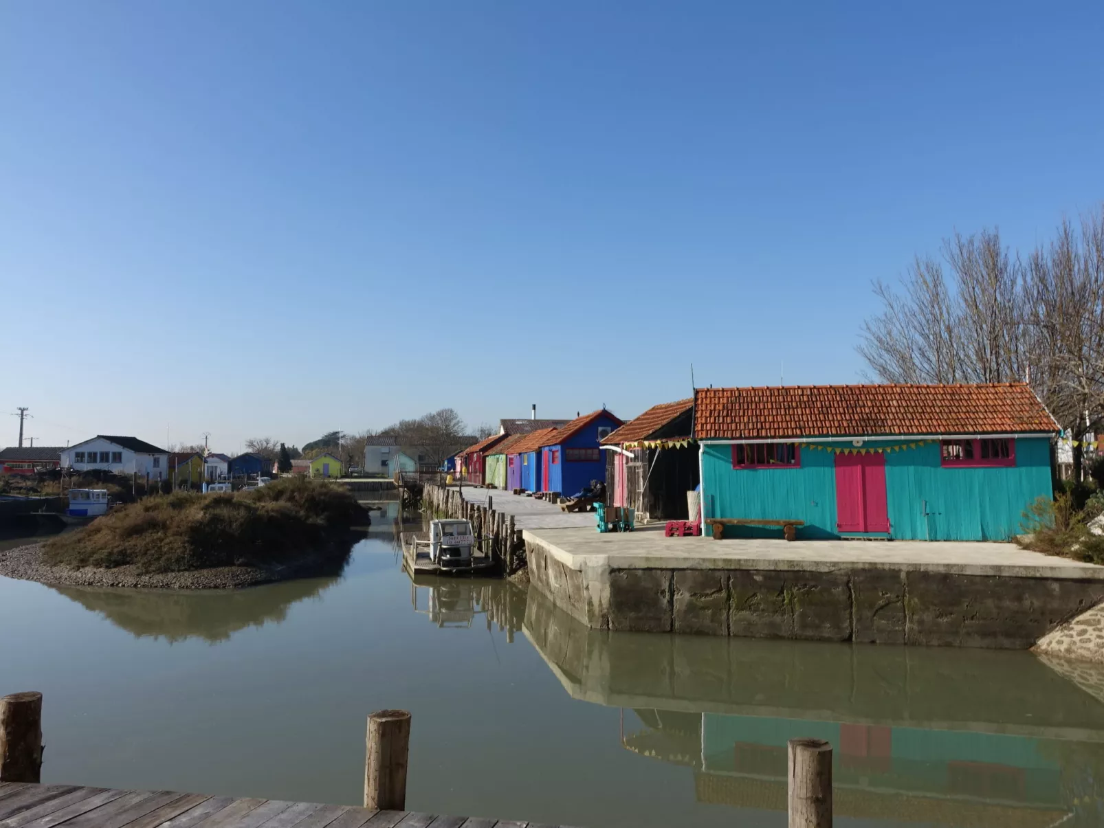 Les Cariatides-Area
