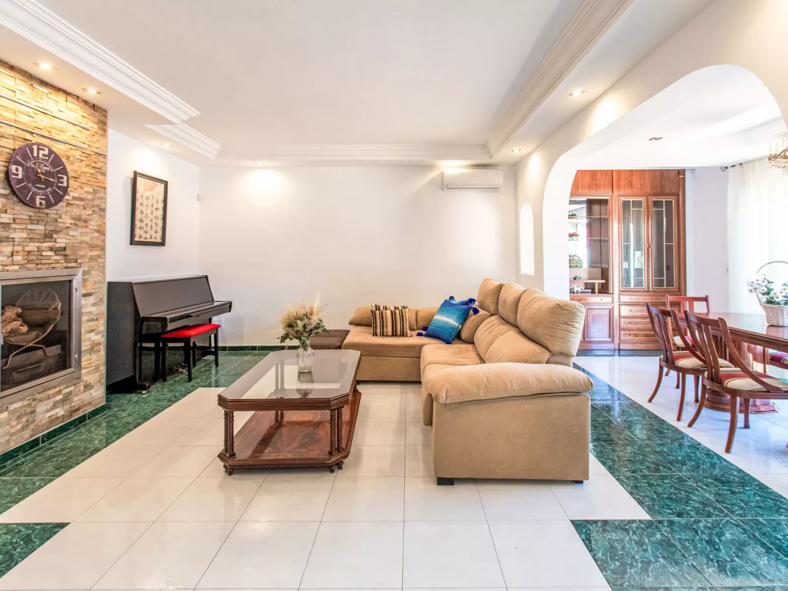 Villa Almudena-Inside
