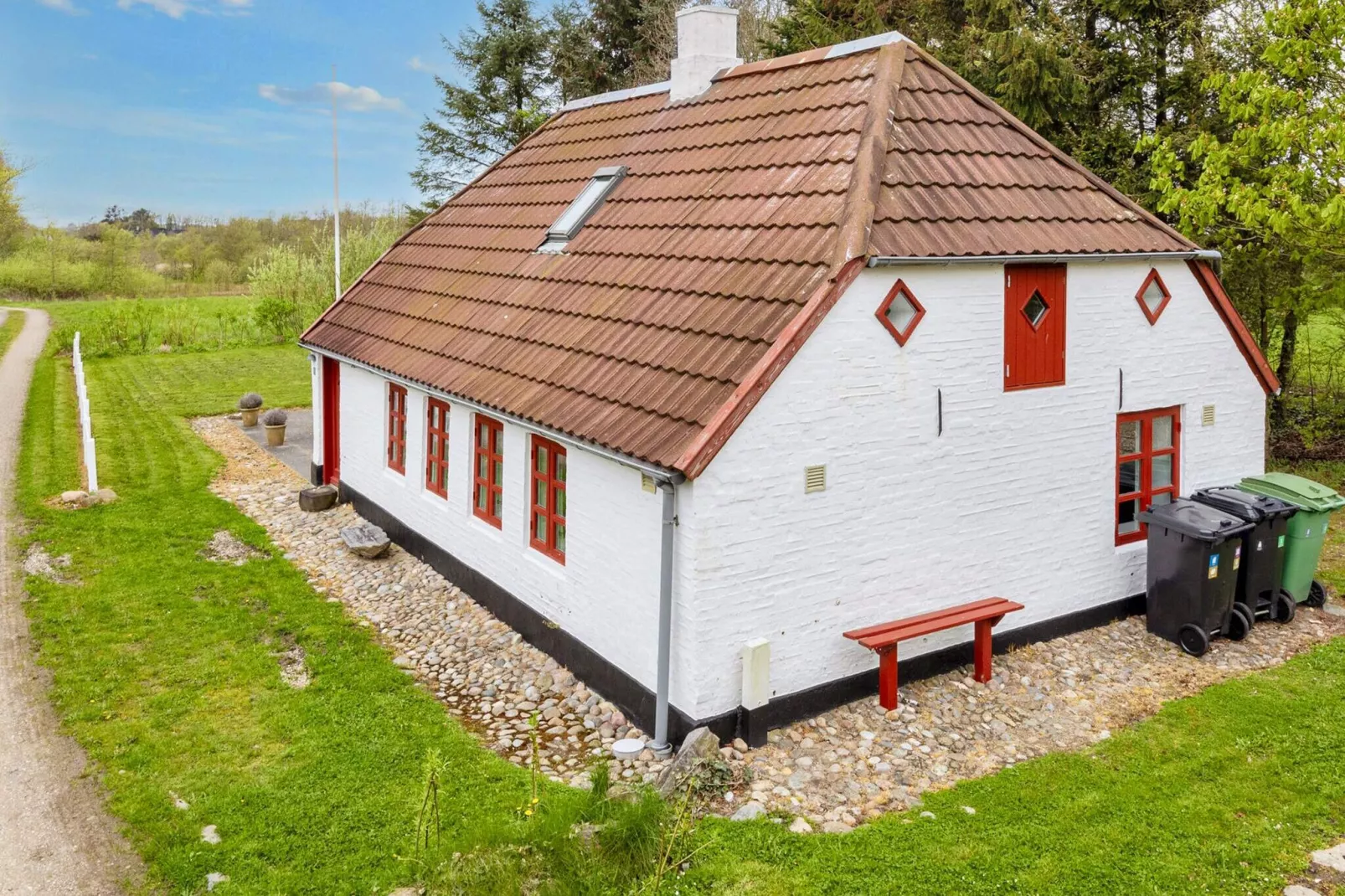 Cozy Coastal Cottage at Jegindo-By Traum