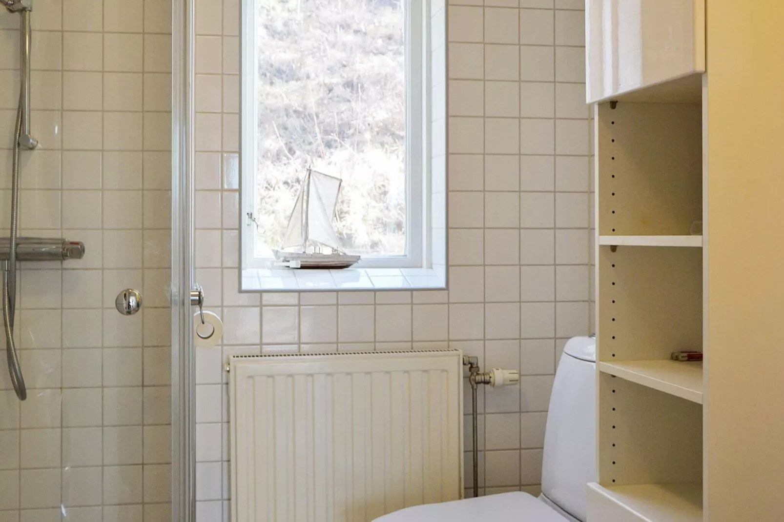 8 person holiday home in HJÄLTEVAD-Indoor