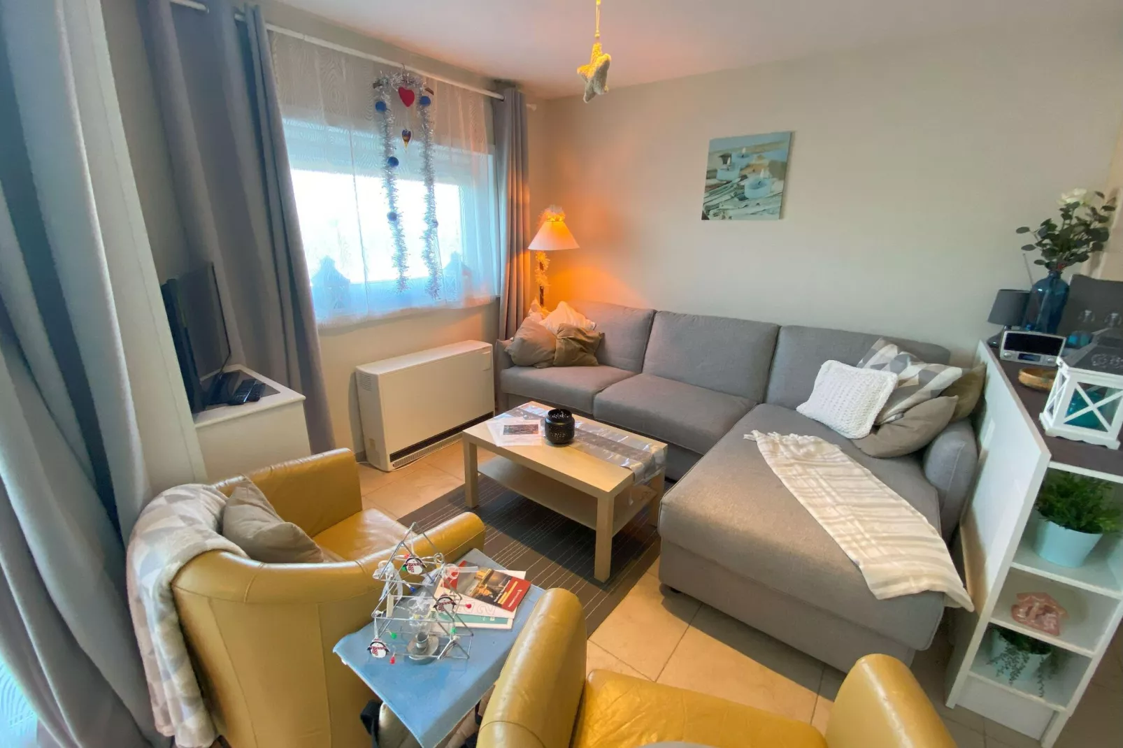 NWD40C0102-Living room