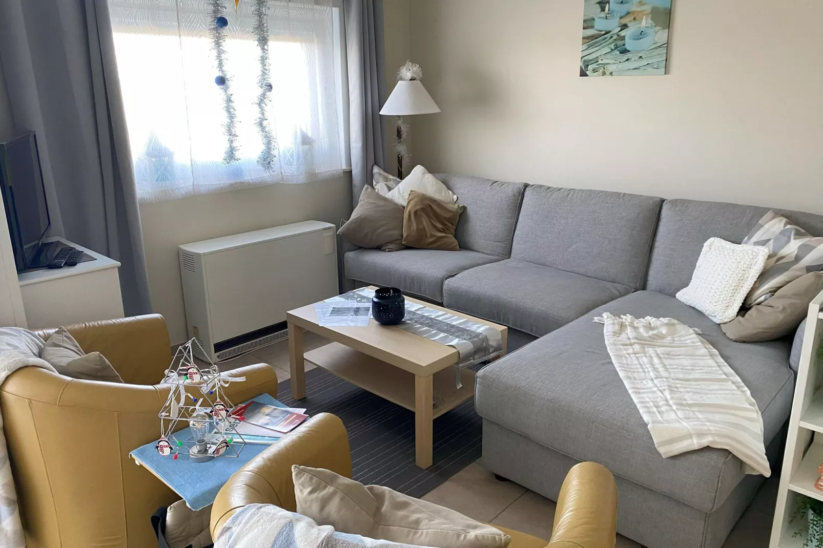 NWD40C0102-Living room