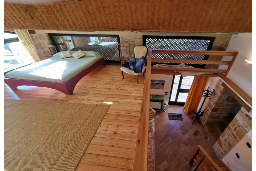 483328-Bedroom