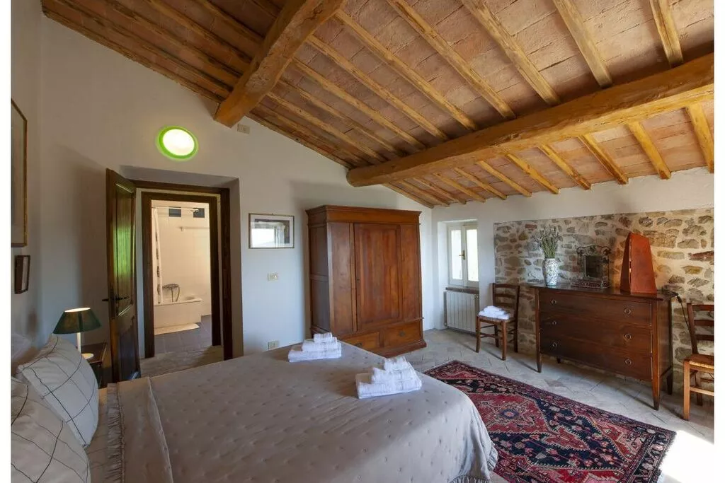 484917-Bedroom