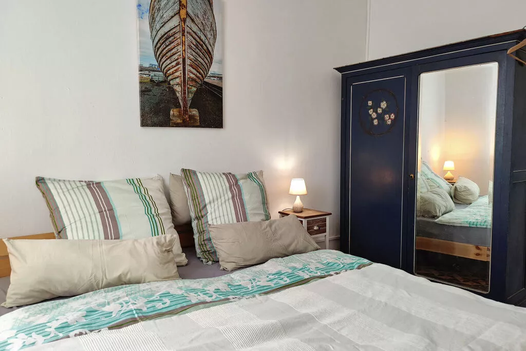 397829-Bedroom
