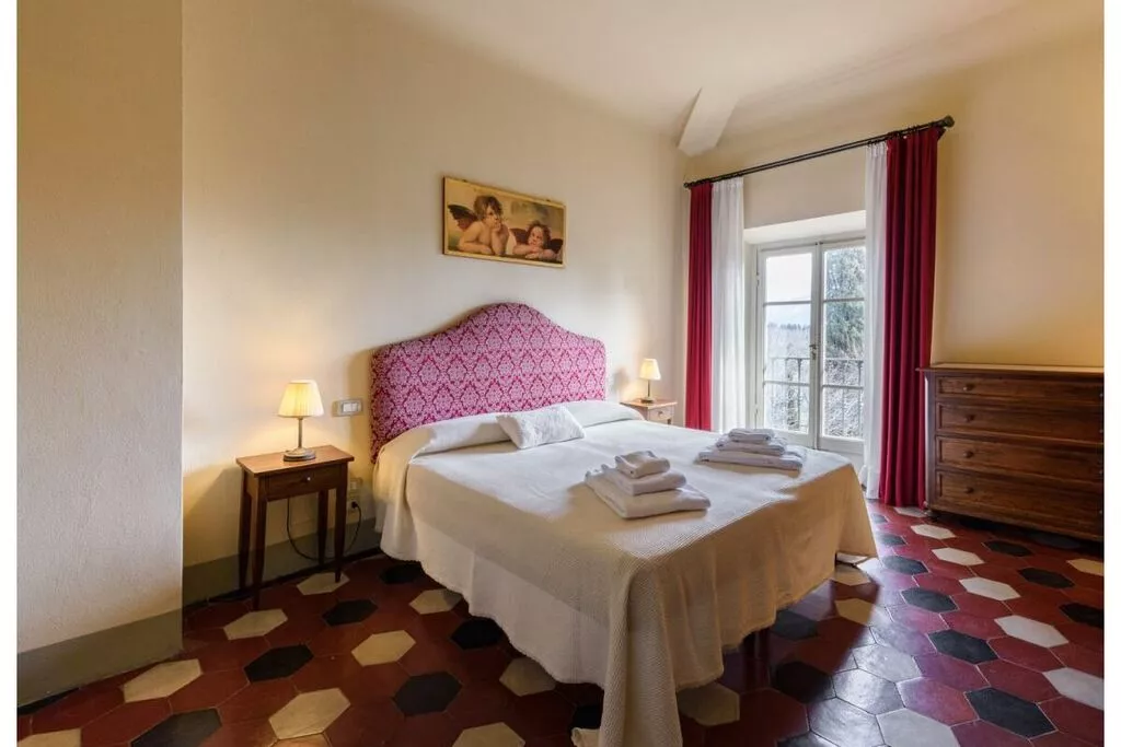 444526-Bedroom