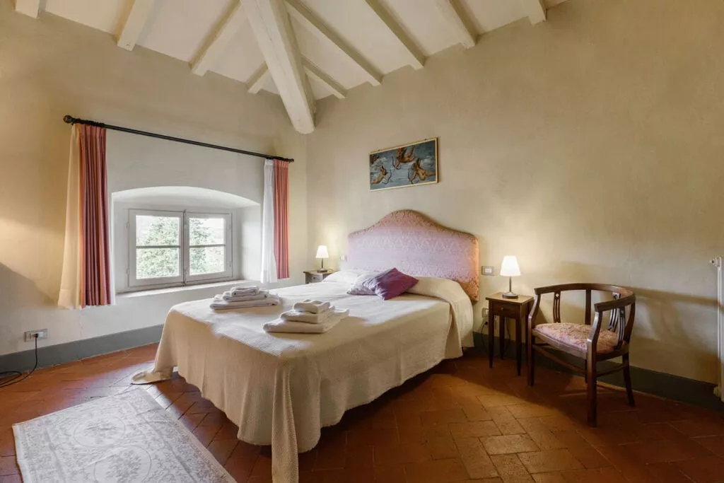 444526-Bedroom