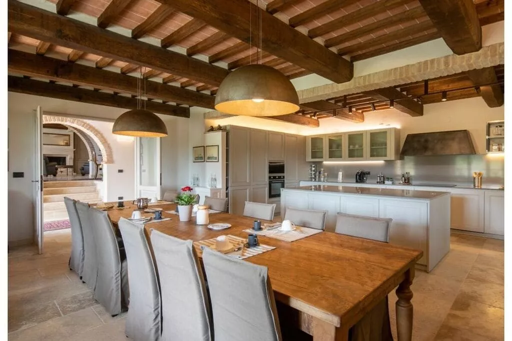 482933-Kitchen