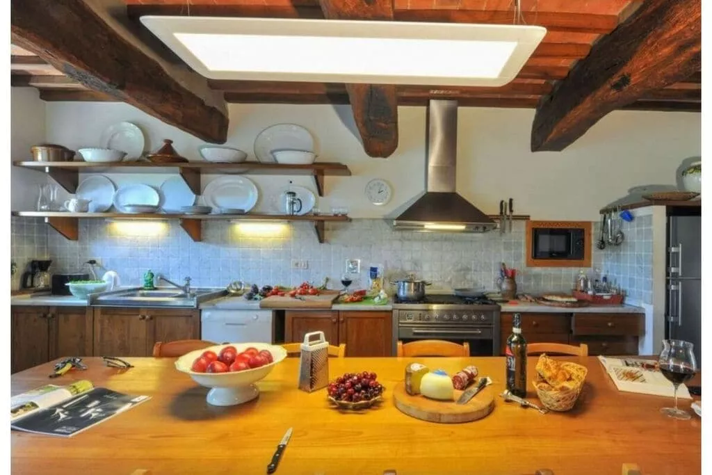 482969-Kitchen
