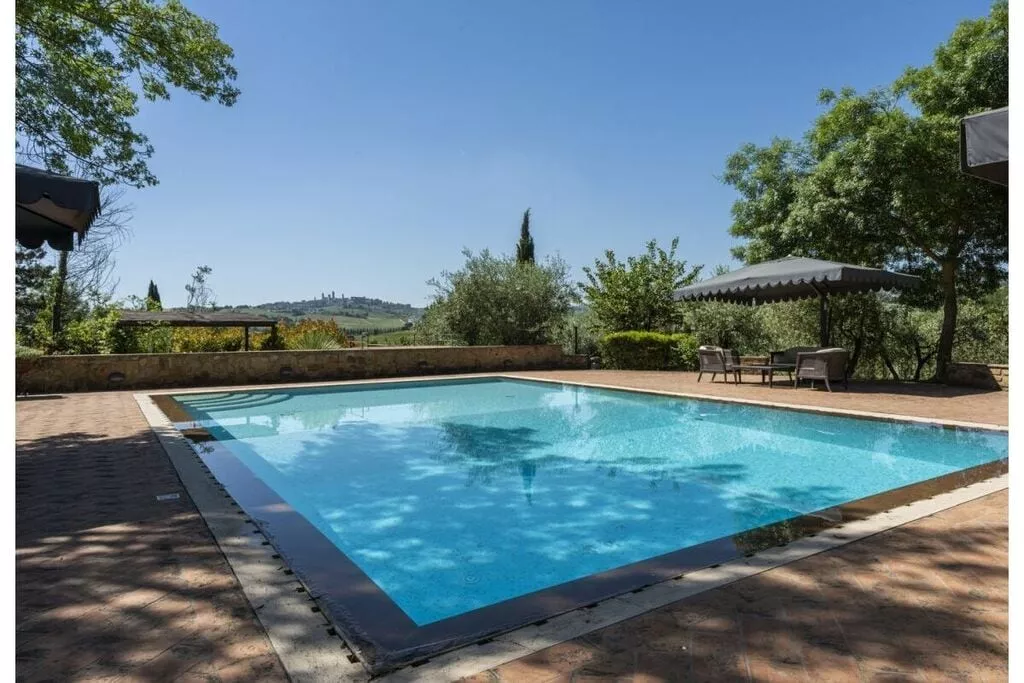 poolofhouse