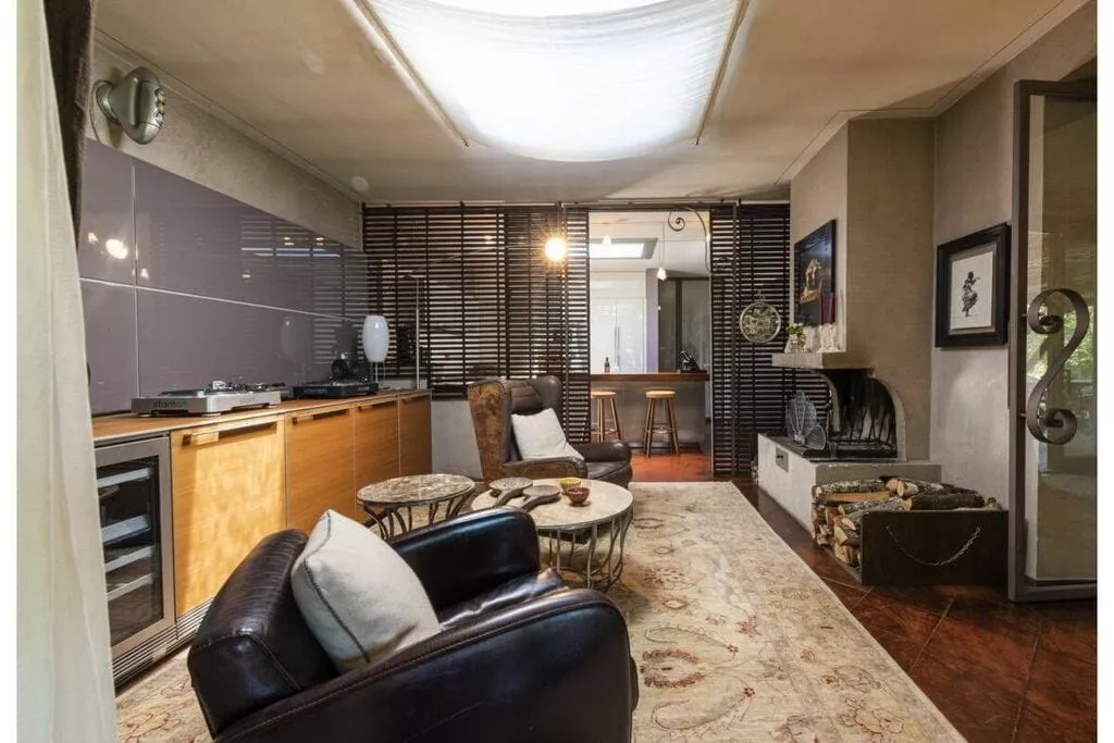 482942-Kitchen