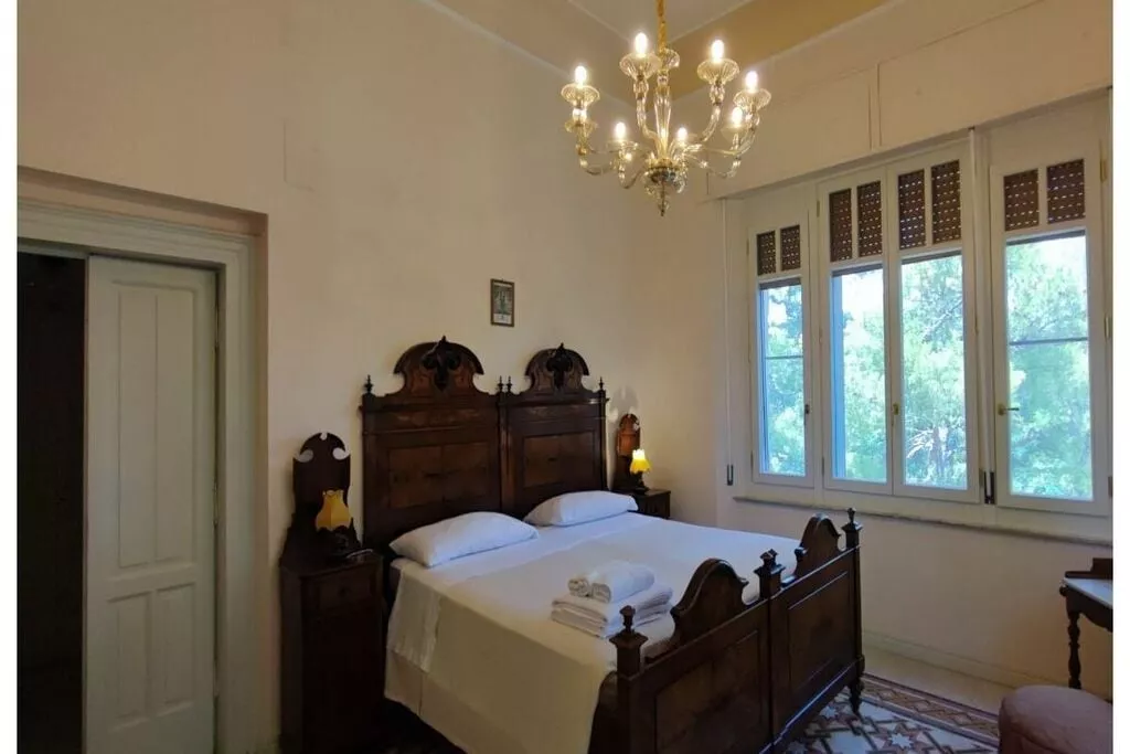 482964-Bedroom
