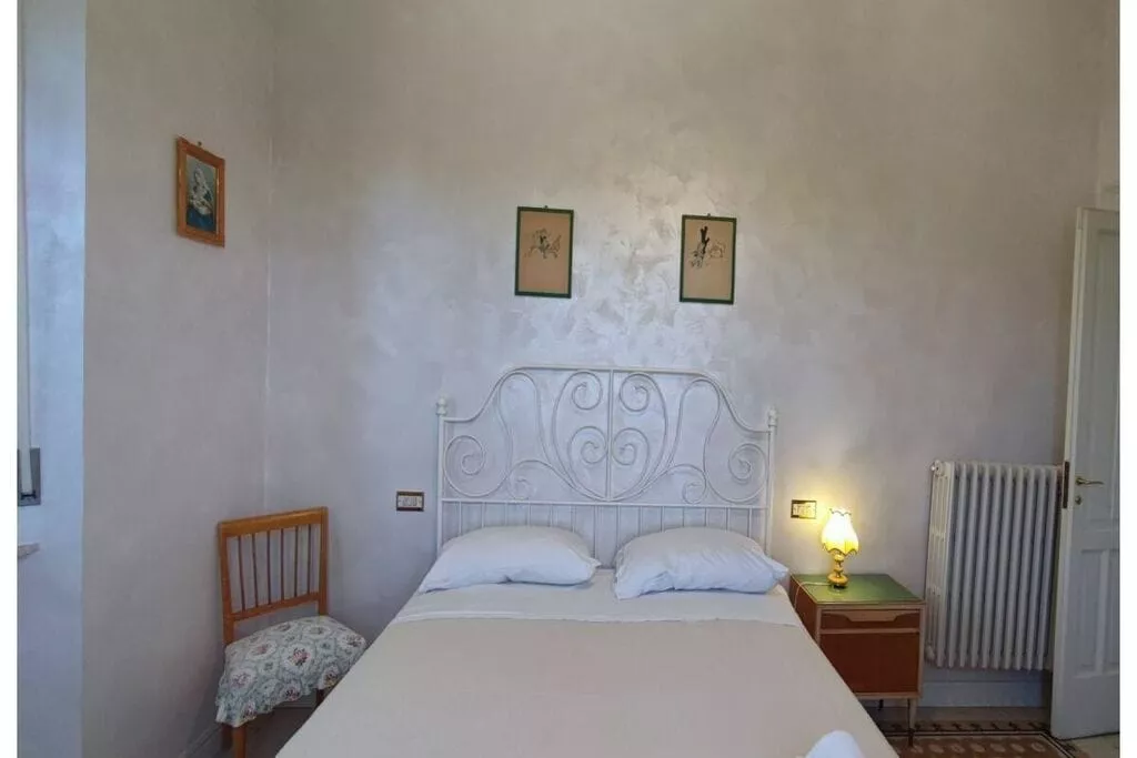 482964-Bedroom