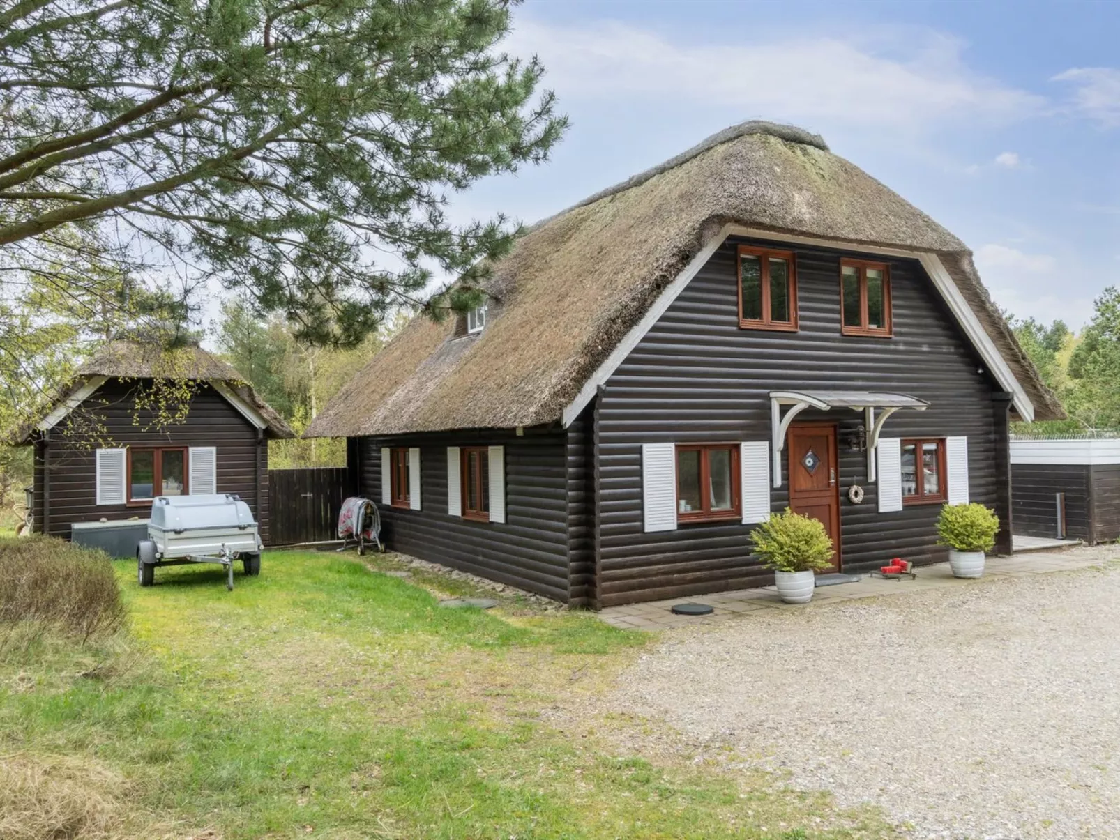 "Oluf" - 1.3km from the sea-Inside