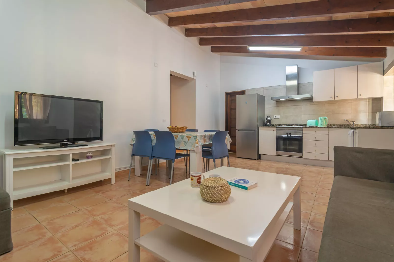 Villa Arhu-Exterior summer