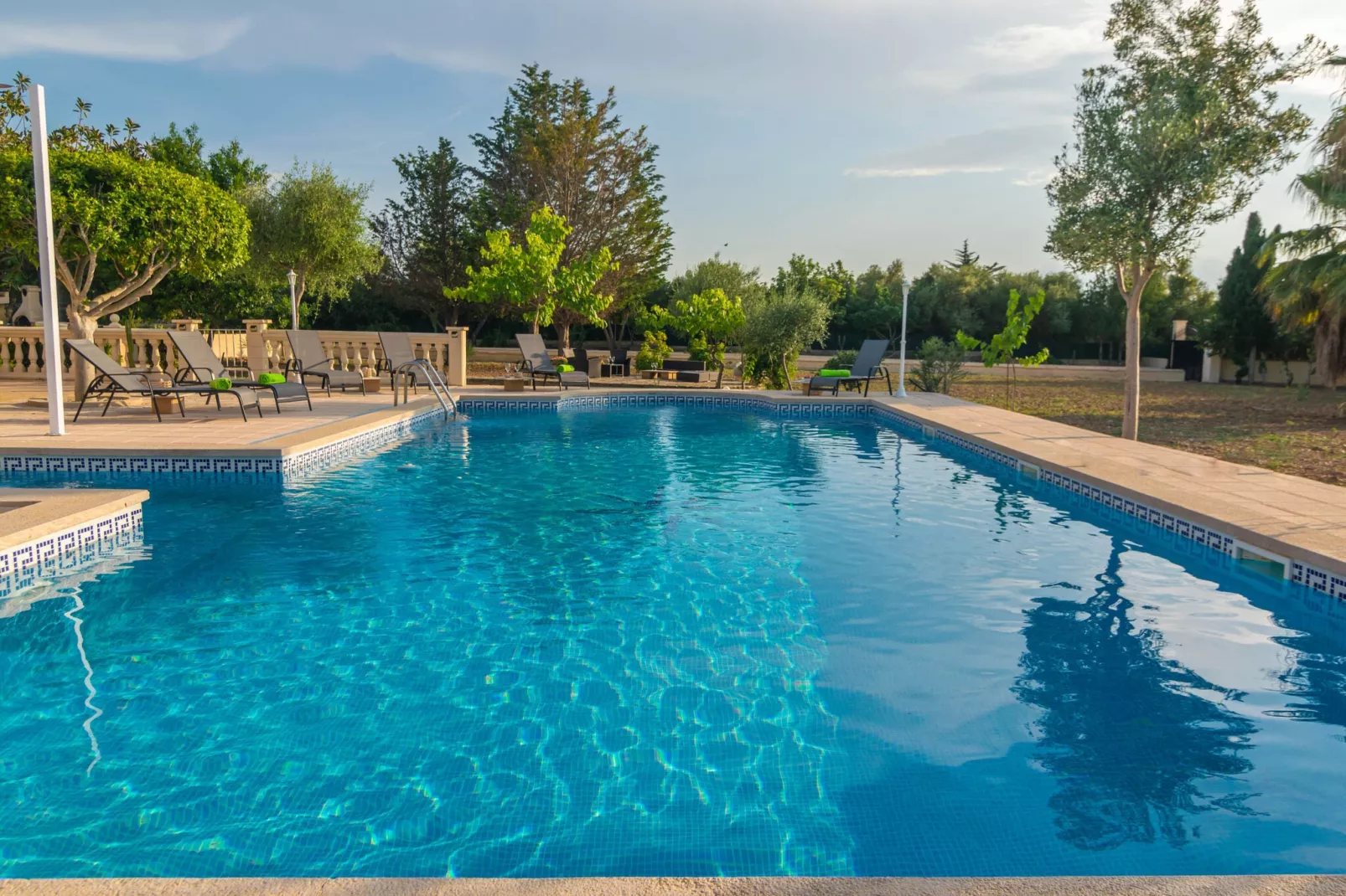 Villa Arhu-Exterior summer