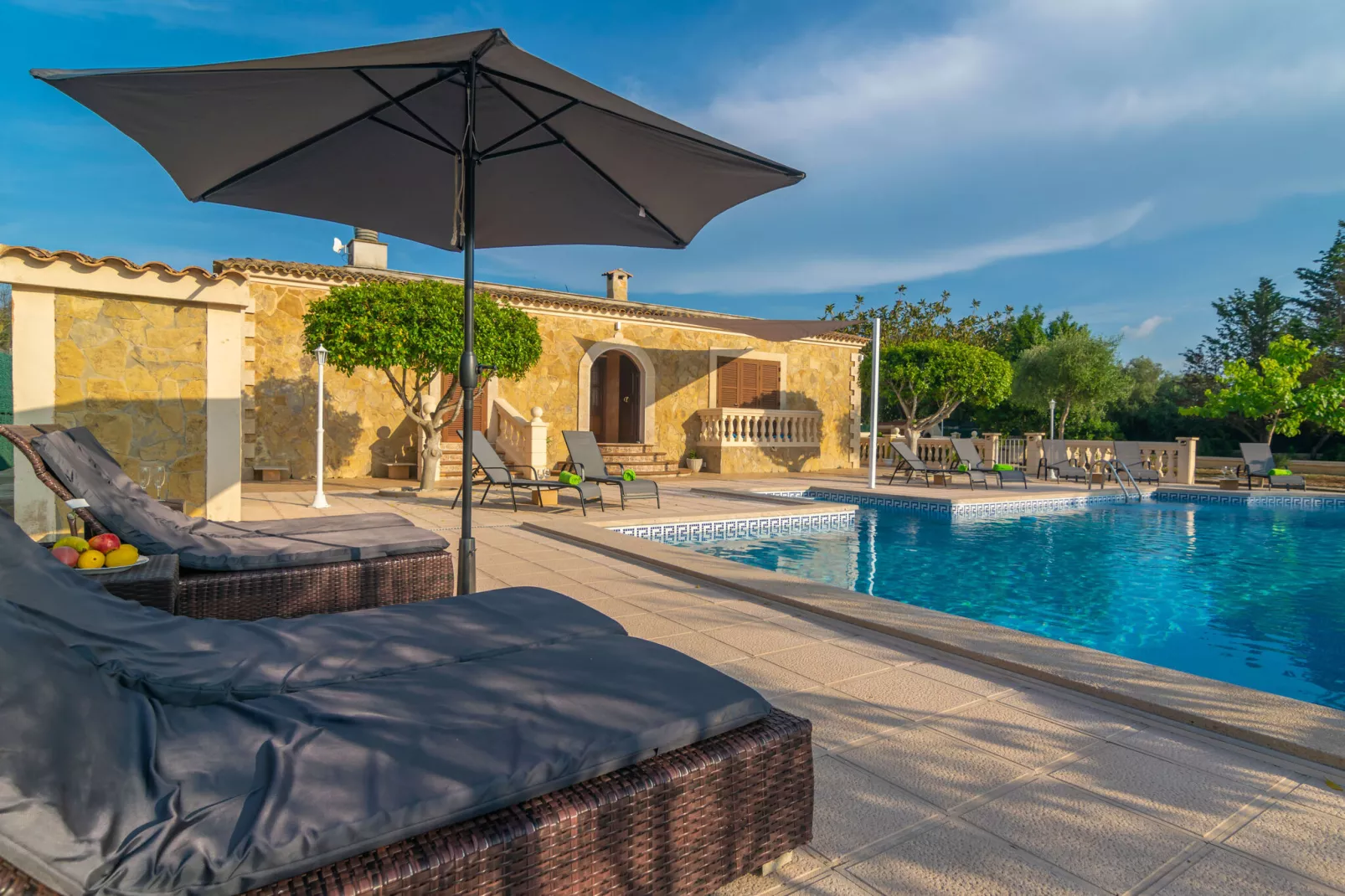 Villa Arhu-Exterior summer