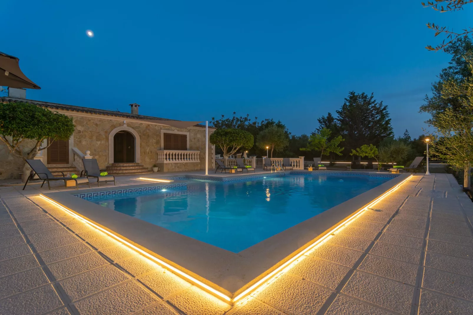 Villa Arhu-Exterior summer