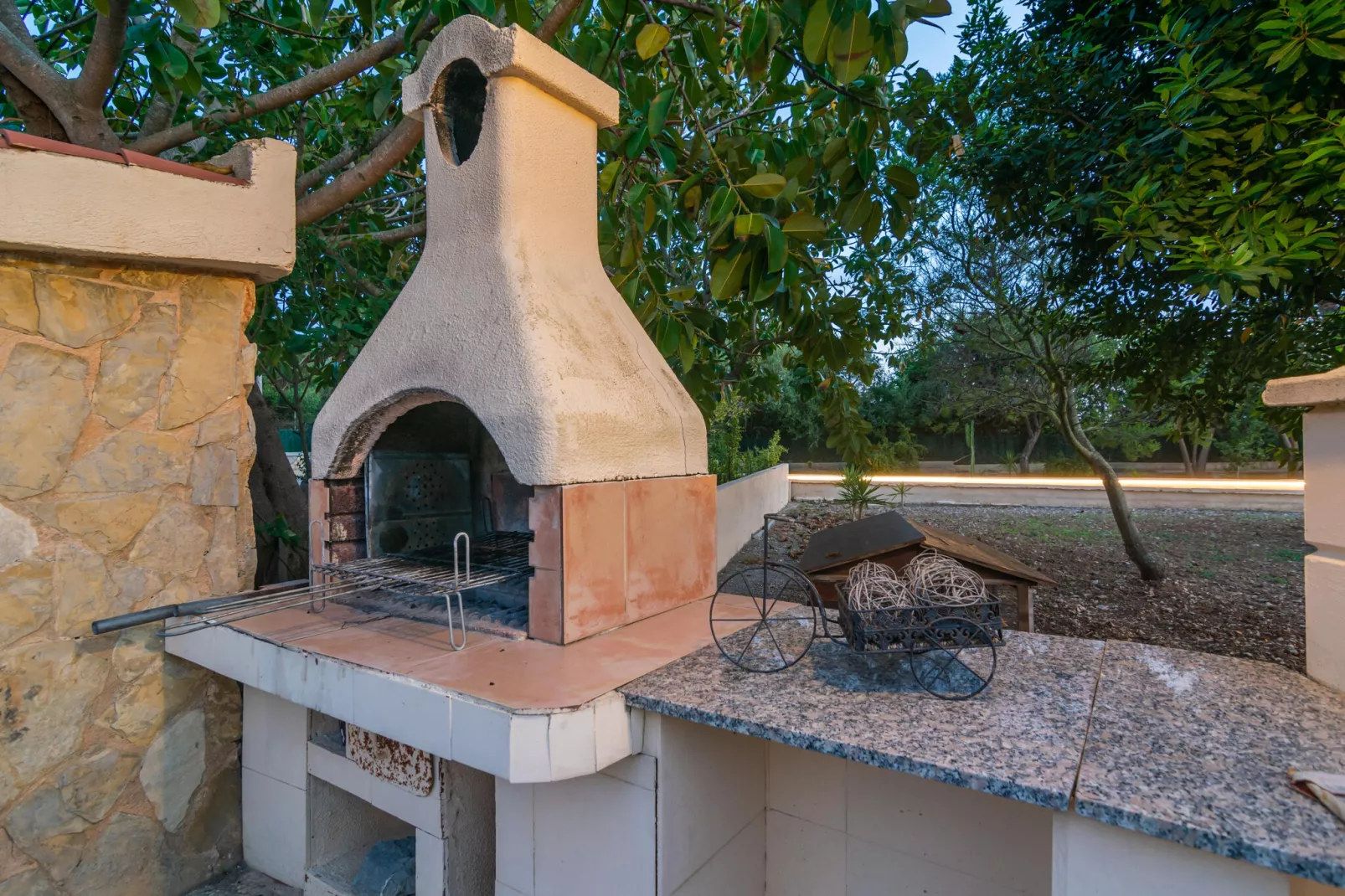 Villa Arhu-Exterior summer