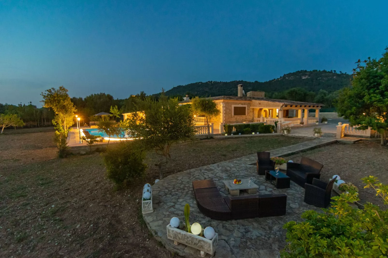 Villa Arhu-Exterior summer