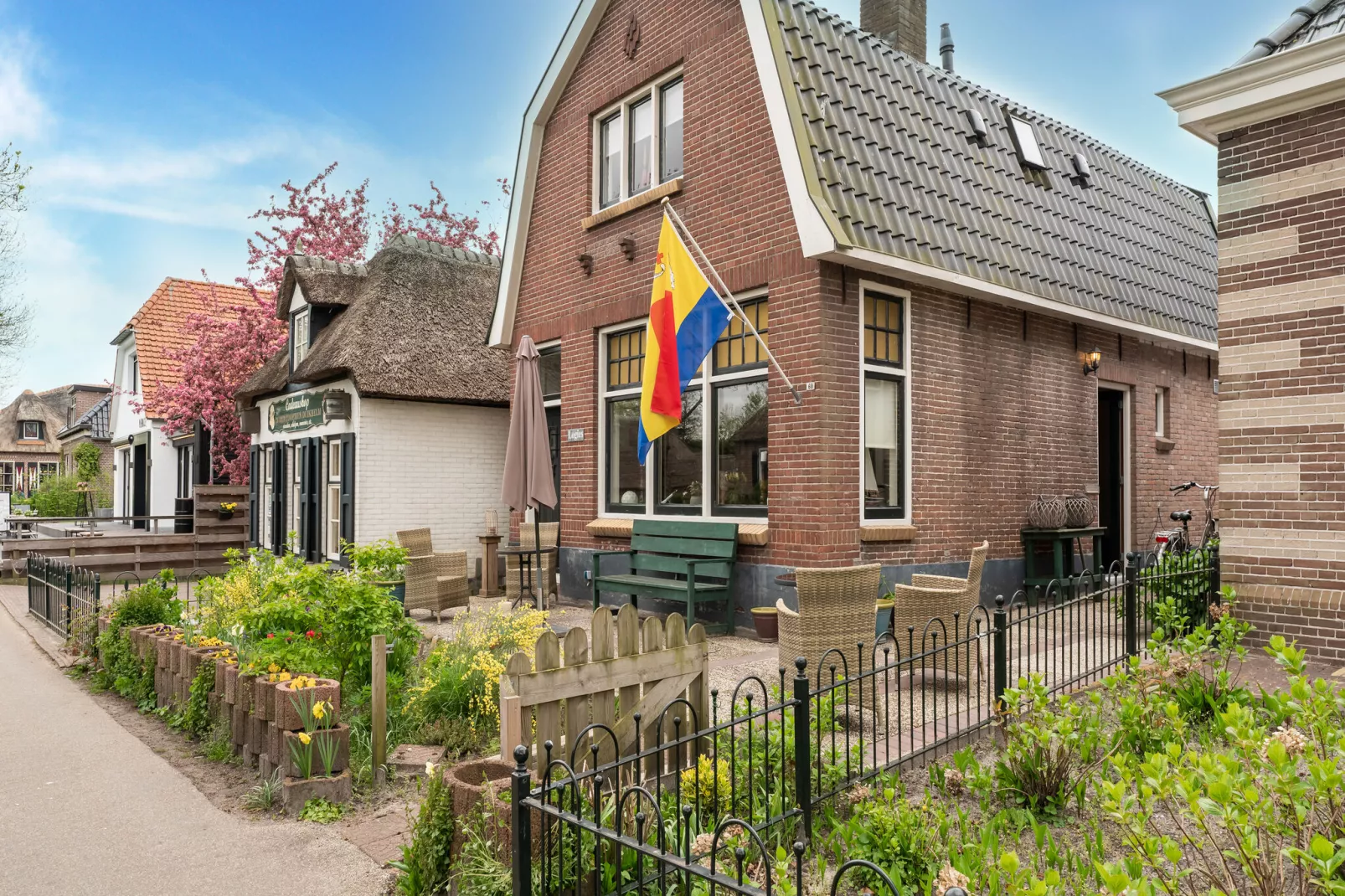 Logies Paal 4 Giethoorn-Exterior summer