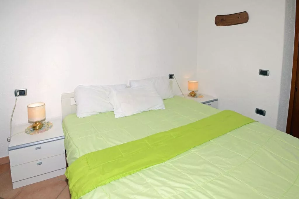 219719-Bedroom