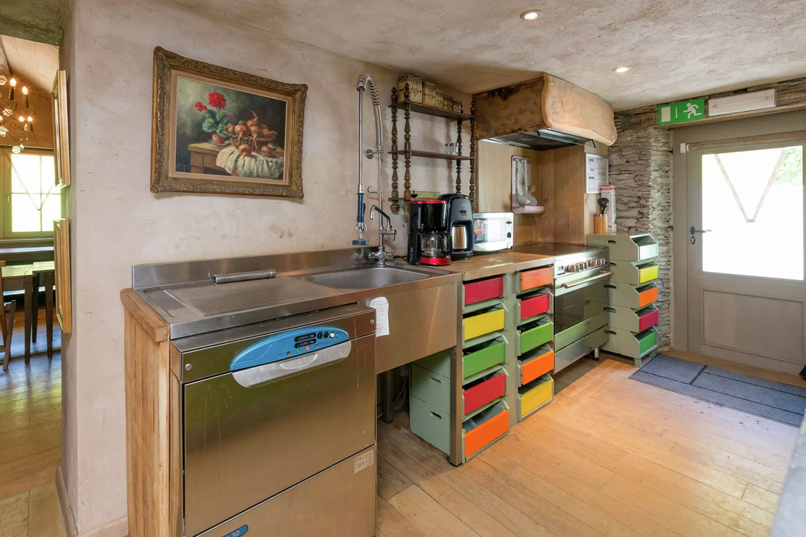 Le Vieux Moulin-Kitchen