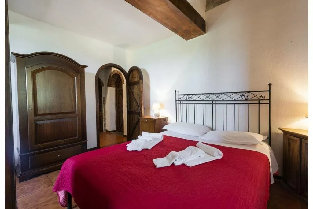 405377-Bedroom