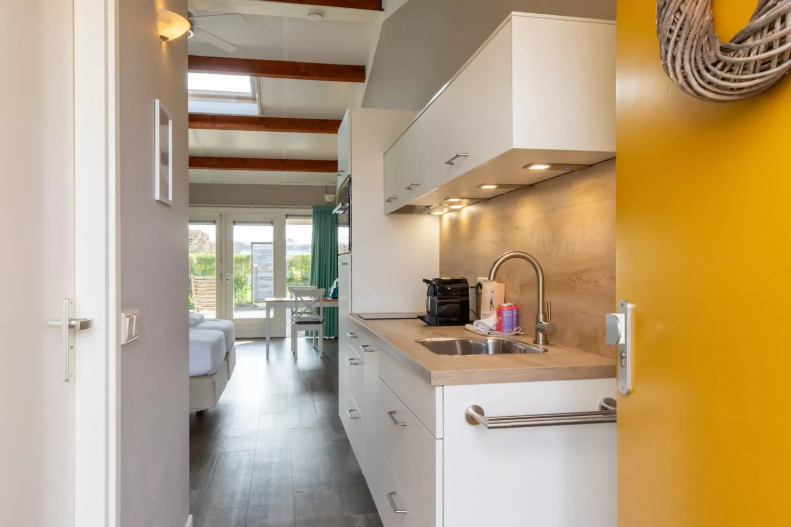 Studio - Vlissingsestraat 3-2  Koudekerke-Kitchen