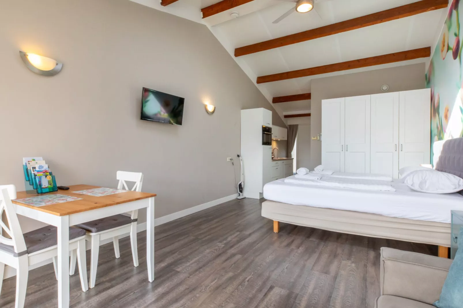 Studio - Vlissingsestraat 3-2  Koudekerke-Bedroom