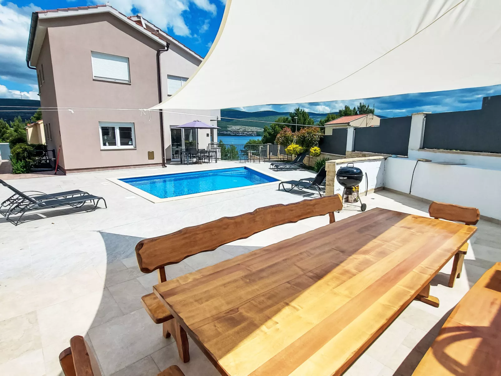 Sea Front Villa Lucija-Inside