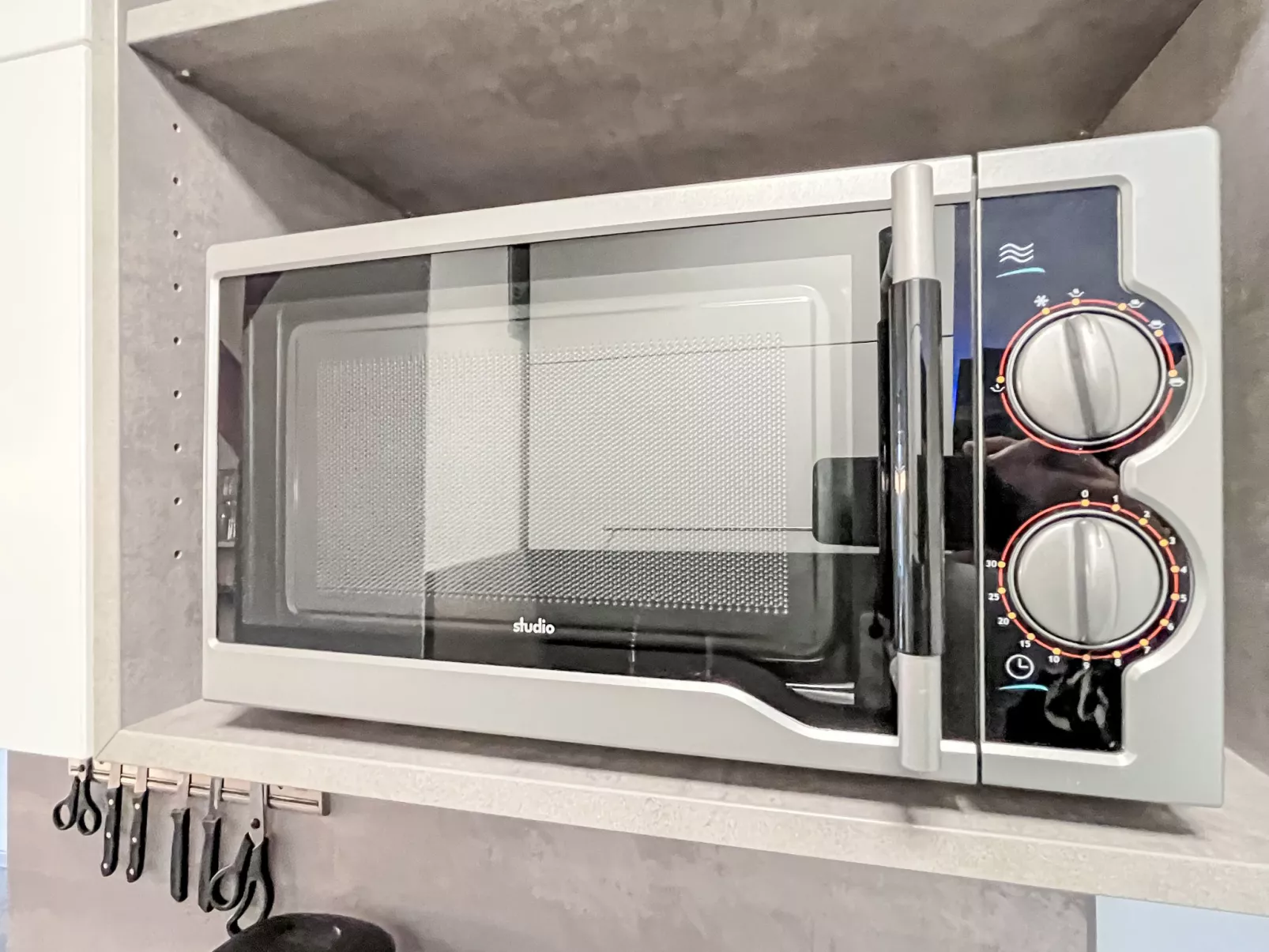 Flieder (F 96)-Inside