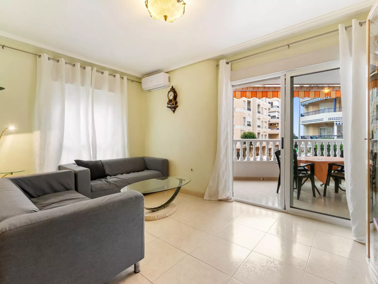 Edificio Las Americas-Inside