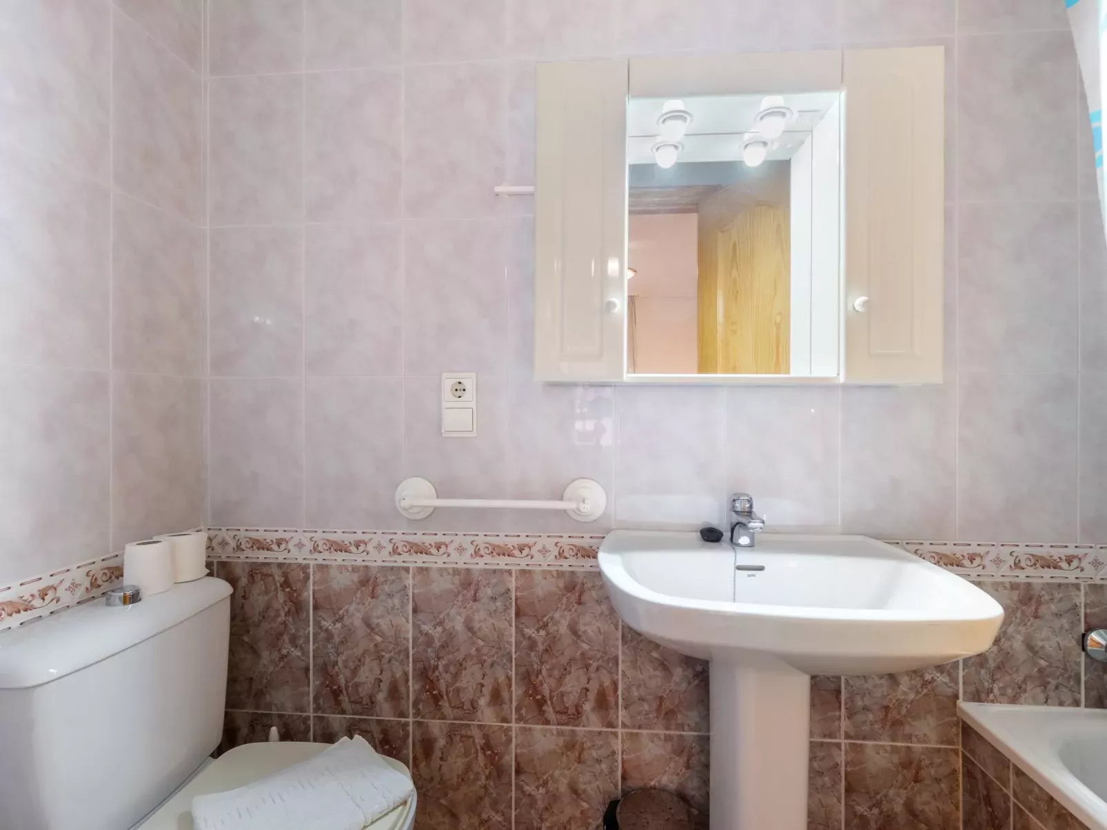 Edificio Las Americas-Inside