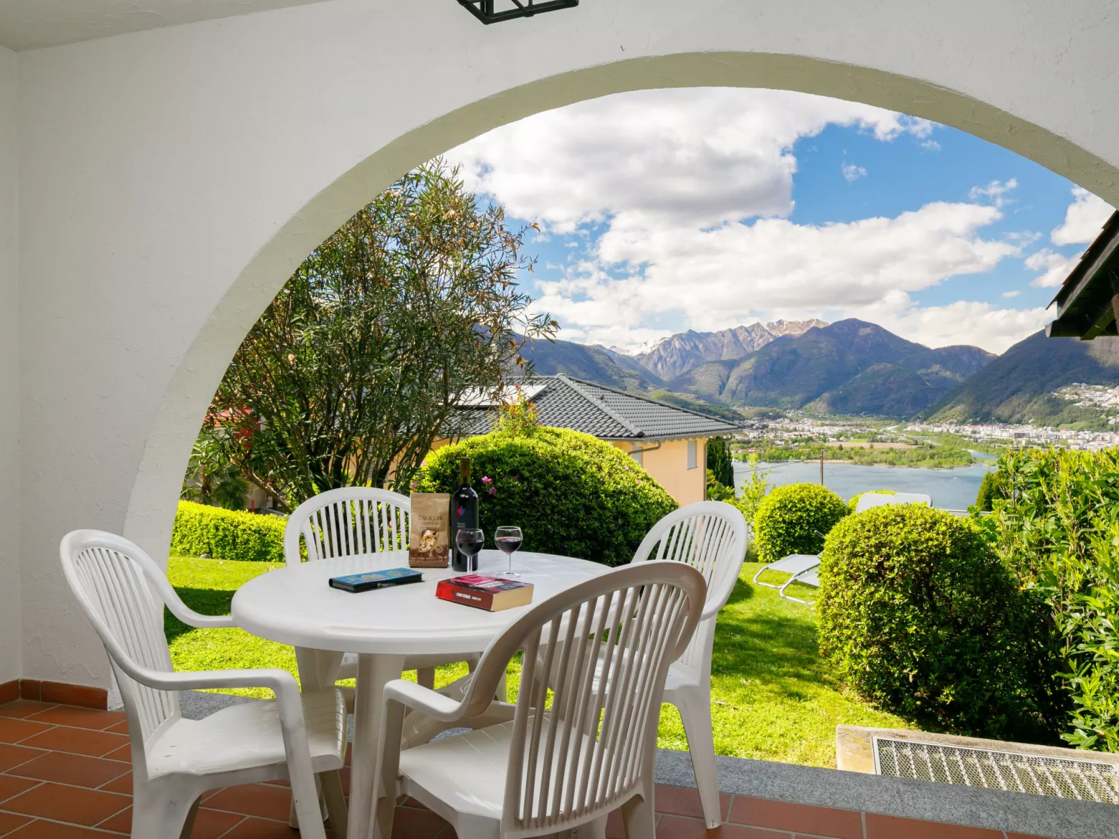 Residence Miralago Apt. C23-Draußen