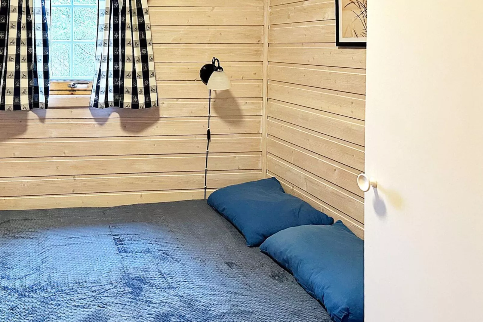 4 person holiday home in Lysøysundet-Indoor