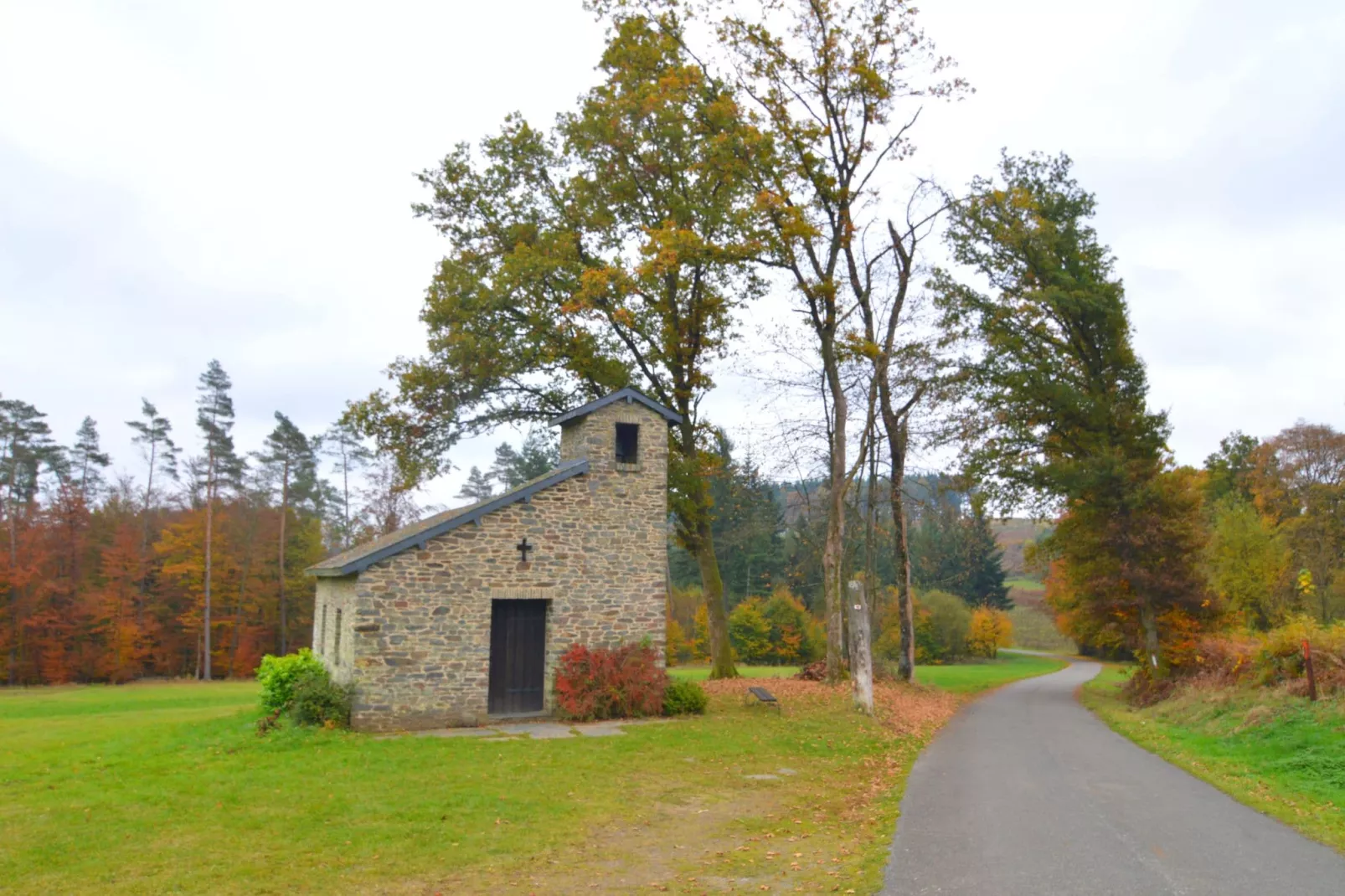 Le Vieux Moulin-Areas summer 20km