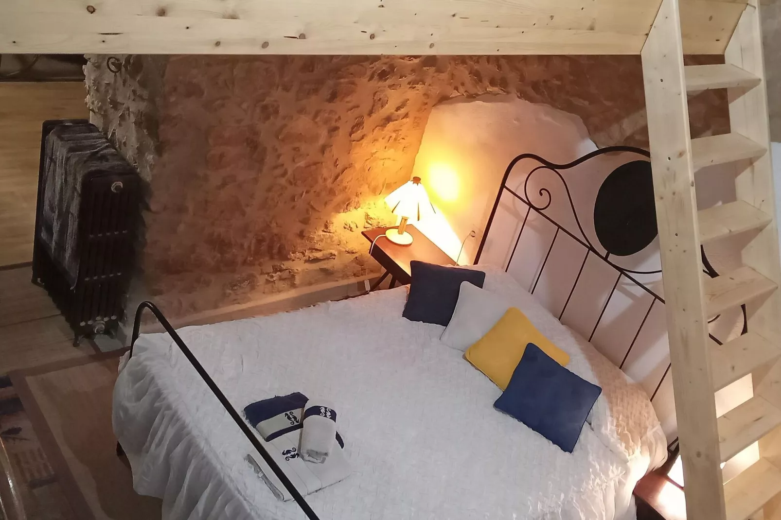 Les Corts de CAL VIRREI-Chambre