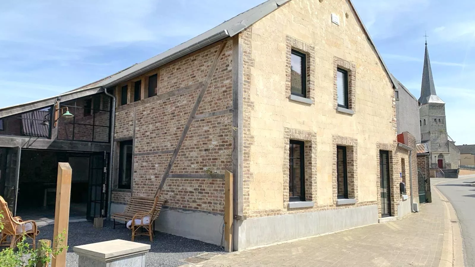 Maison Cuberdon-Außenbereich Sommer