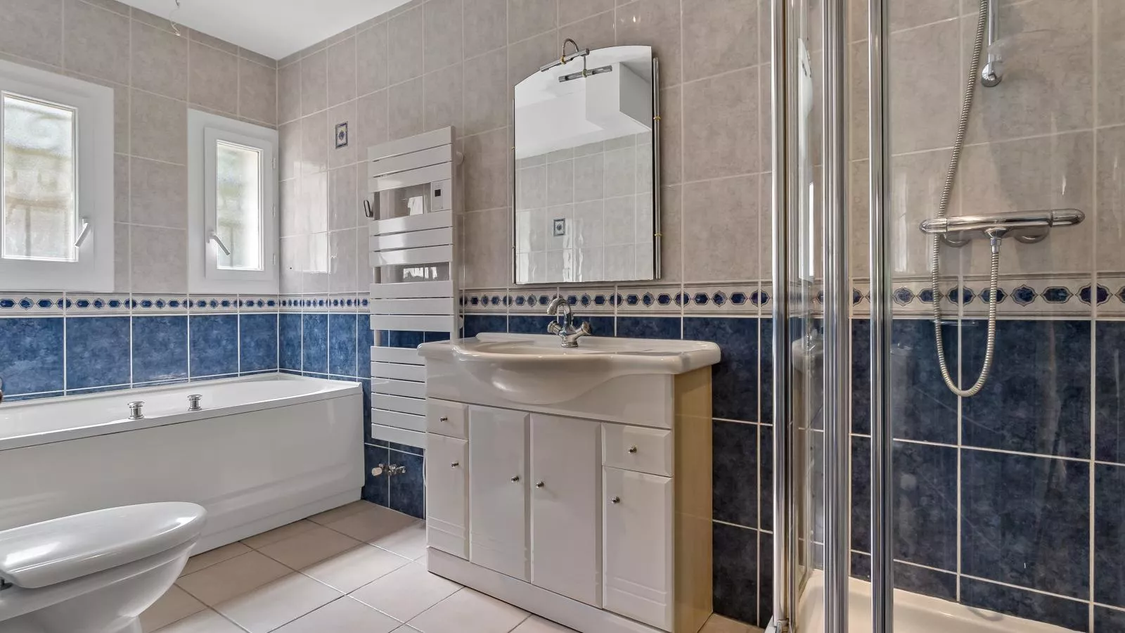 Golf et Mer C5-Bathroom