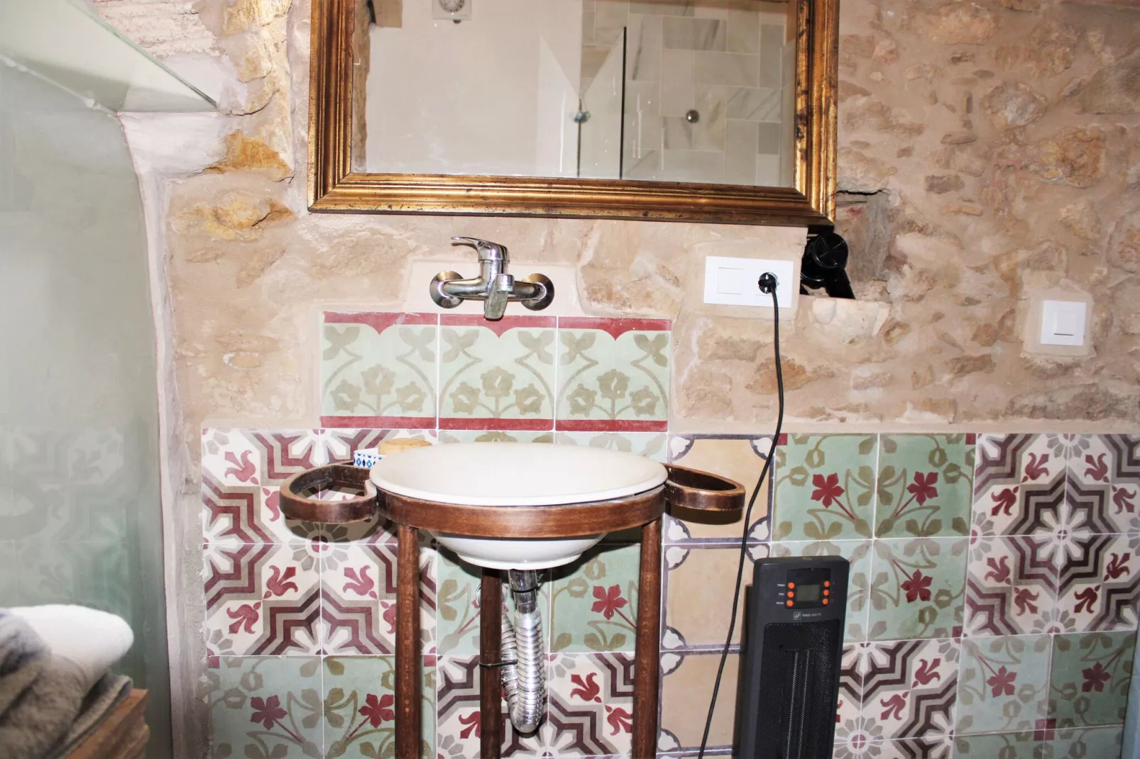 Les Corts de CAL VIRREI-Salle de bain